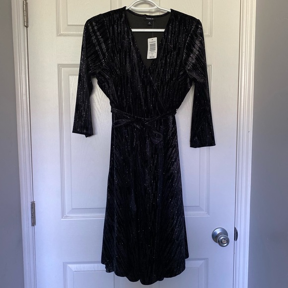 NWT Torrid Black Shine Velvet Wrap Dress - Picture 7 of 8